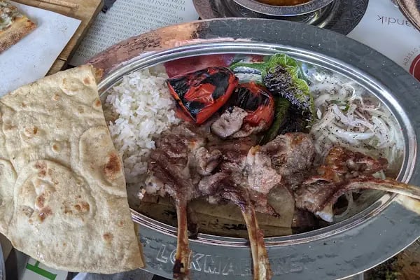 Lokmahane Çarşı - Resim 13