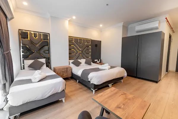 Highway 34 Hotel - Resim 14
