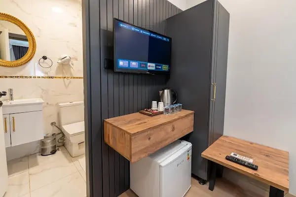 Highway 34 Hotel - Resim 7