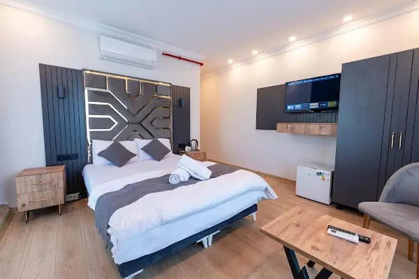 Highway 34 Hotel - Resim 8