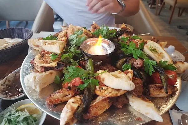 beyyzade kebap restaurant - Resim 1