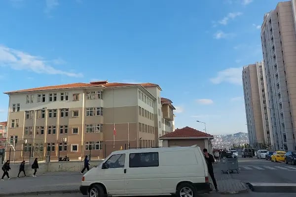ALTIAĞAÇ ANADOLU LİSESİ - Resim 1