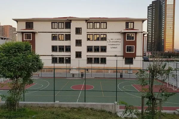 İstanbul Ataşehir Kız Anadolu İmam Hatip Lisesi - Resim 3