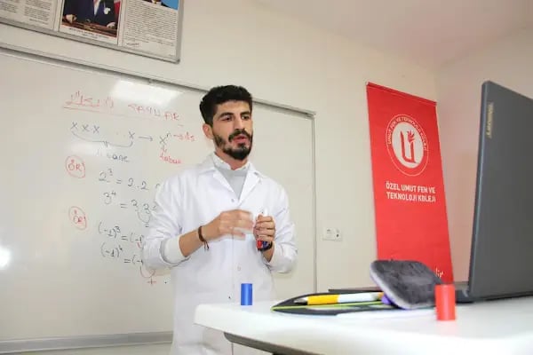 Umut Fen ve Teknoloji Koleji - Resim 12