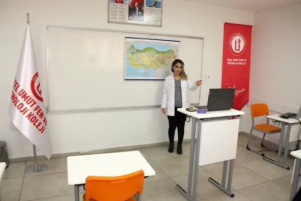 Umut Fen ve Teknoloji Koleji - Resim 17