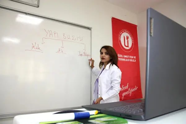 Umut Fen ve Teknoloji Koleji - Resim 2