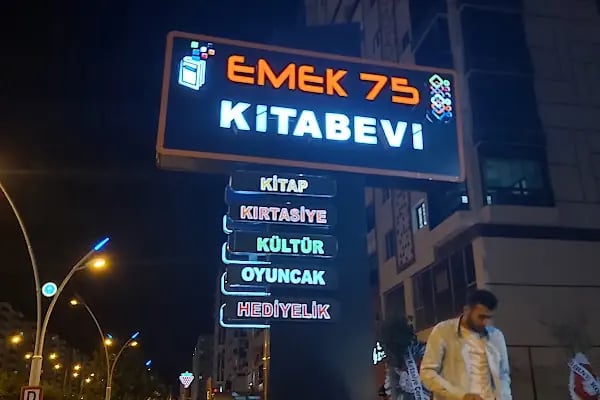 EMEK75 KİTABEVİ - Resim 5
