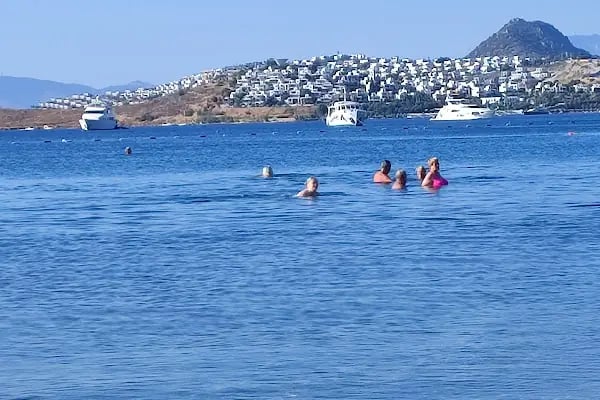 Ortakent Halk Plajı - Resim 12