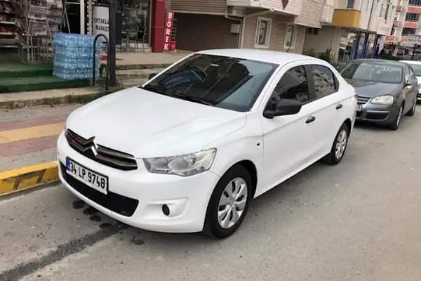 ES RENT A CAR - Resim 12