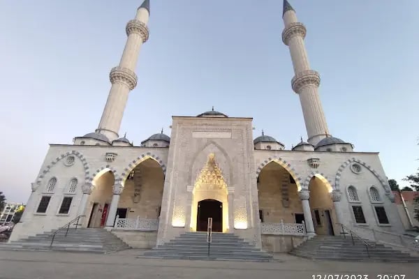 Ashab-ı Kehf Külliye Camii - Resim 3