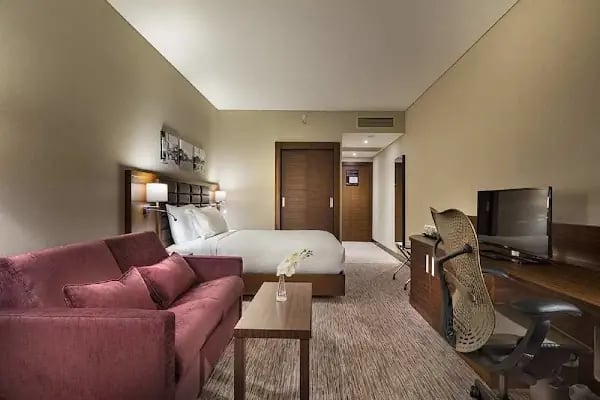 Hilton Garden Inn İzmir Bayraklı - Resim 6