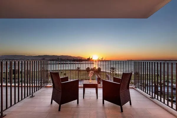 Hilton Garden Inn İzmir Bayraklı - Resim 7