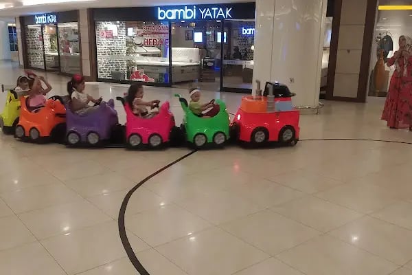 Ceylan Karavil Park Avm - Resim 17