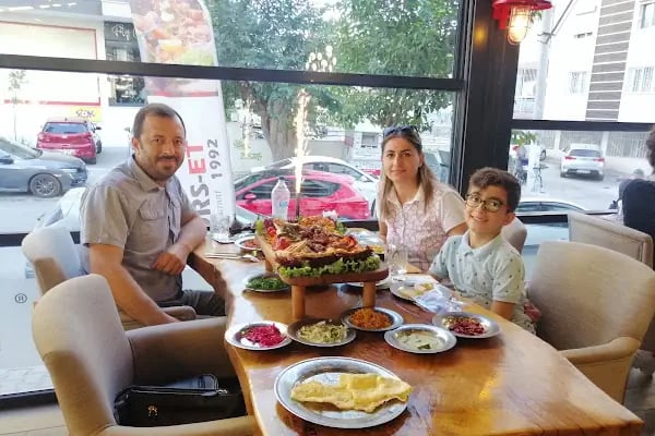 Fors-Et Bornova Şubesi - Resim 1