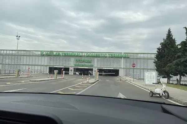 Enterprise Rent-A-Car İzmir Adnan Menderes Havalimanı - Resim 3