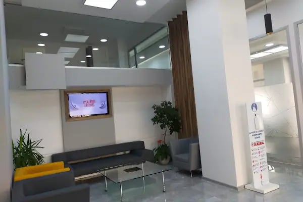 Özel Dokuz Eylül Ağız Ve Diş Sağlığı Polikliniği - Resim 14