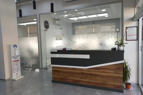 Özel Dokuz Eylül Ağız Ve Diş Sağlığı Polikliniği - Resim 13