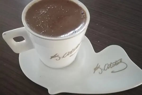 Komutanın yeri köfte salonu - Resim 9