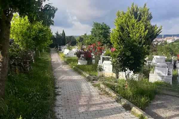 Asri Mezarlığı - Resim 6