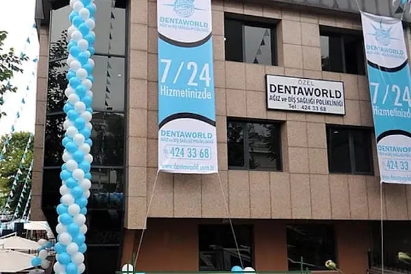 Özel Dentaworld Ağız ve Diş Sağlığı Polikliniği Florya, İmplant ve Estetik Diş Merkezi - Resim 2