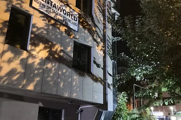 Özel Dentaworld Ağız ve Diş Sağlığı Polikliniği Florya, İmplant ve Estetik Diş Merkezi - Resim 14