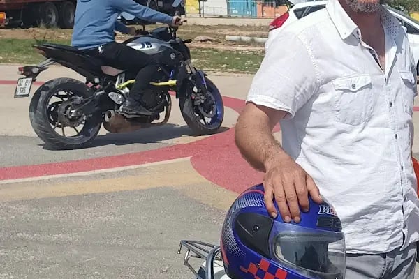 MERSİN ÖZ İÇEL SÜRÜCÜ KURSU - Resim 8