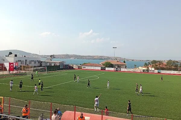 Hüsnü Uğural Stadı - Resim 7