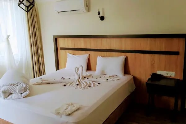 Piyes Otel - Resim 19