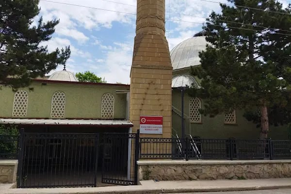 Karacaören Merkez Cami - Resim 7