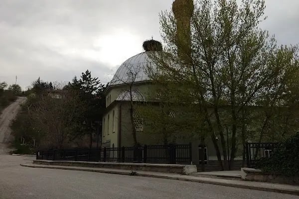 Karacaören Merkez Cami - Resim 4