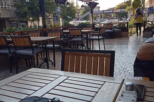 Mavi Tuna Pasta Cafe - Resim 2
