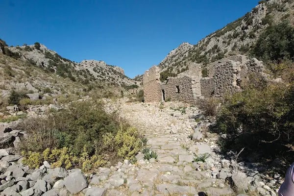 Döşemealtı Antik Döşeme Yol - Resim 2