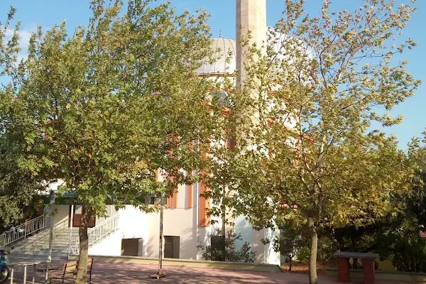 Arıklarlıoğlu Cami - Resim 5