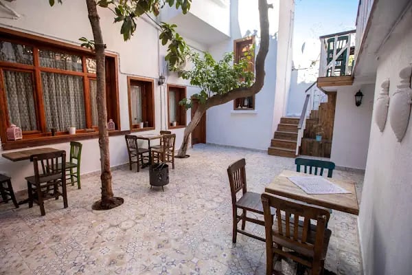 LİLY TOWN BOUTİQUE OLDHOUSE HOTEL - Resim 5