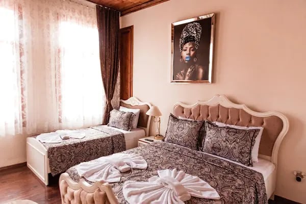 LİLY TOWN BOUTİQUE OLDHOUSE HOTEL - Resim 9