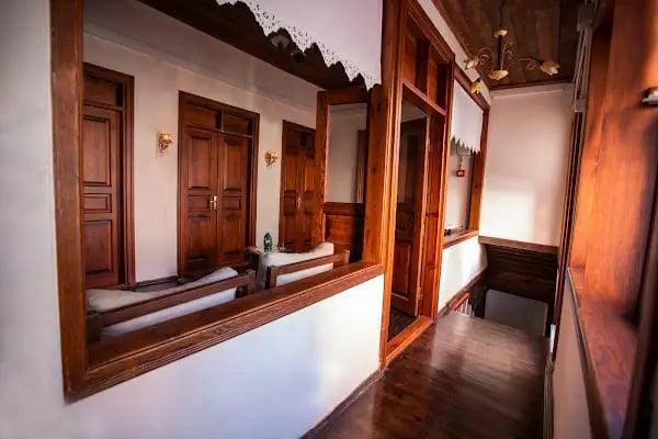 LİLY TOWN BOUTİQUE OLDHOUSE HOTEL - Resim 6