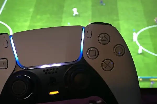 GALACTICOS GAME HOUSE - Resim 2