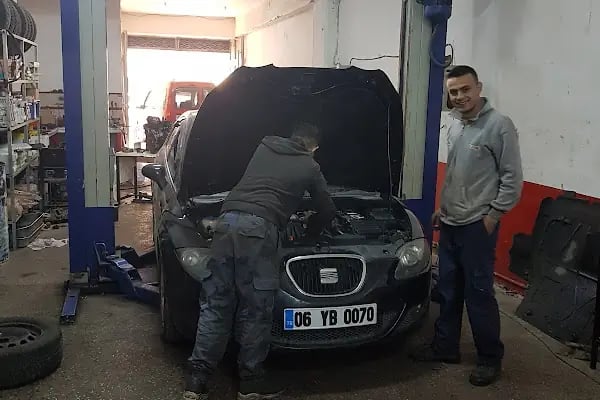 USTA Oto Tamir &amp; Bakım - Resim 12