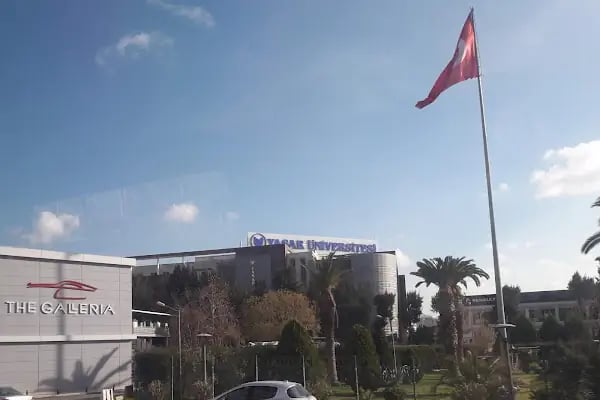 Yaşar Üniversitesi - Resim 7