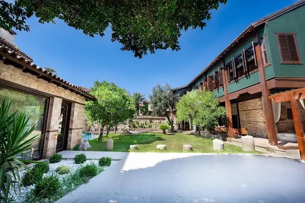 House 5 Hotel - Resim 1