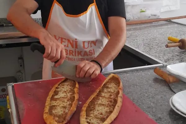 Demre Tadım Pide ve Lahmacun Salonu - Resim 6