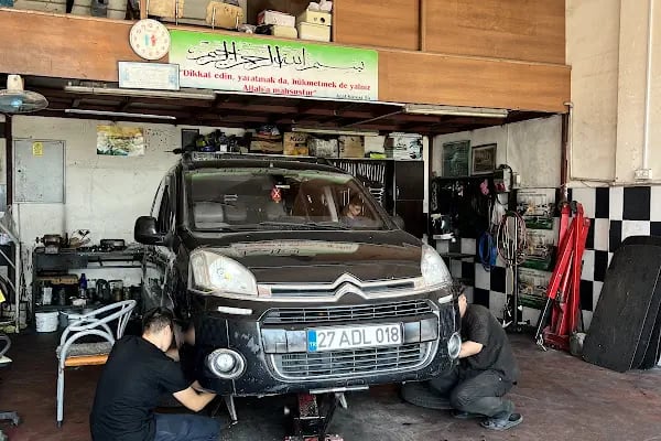 Emin Oto Tamir Bakım Servisi - Resim 4