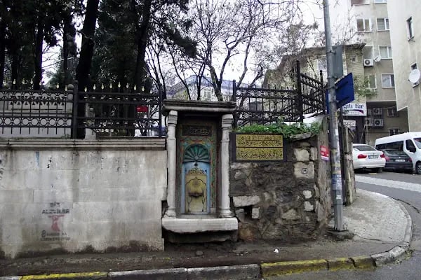 İçerenköy Mezarlığı - Resim 15