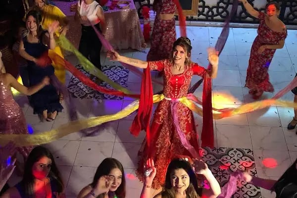ANTALYA BAKKALLAR VE BAYİLER ESNAF ODASI DÜĞÜN SALONU ( ESKİ AYDEMİR ) DÜĞÜN-KINA-NİŞAN-SÜNNET-EĞLENCE VE ORGANİZASYON SALONU - Resim 10