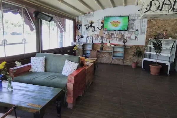 Daisy Cafe - Resim 1
