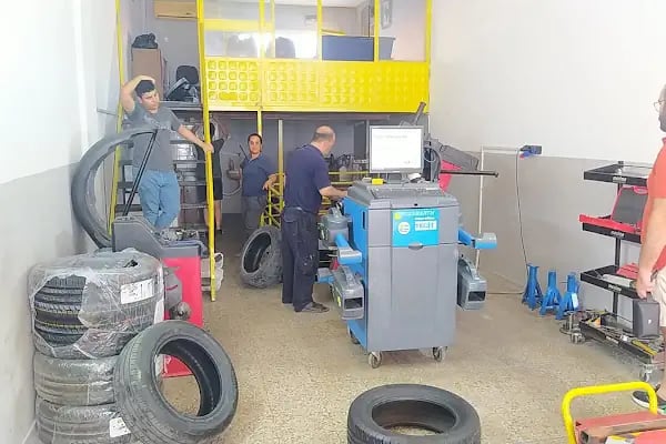 Mersin Münir Rot Balans Oto Lastik - Resim 4