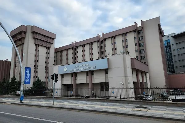 Gazi̇ Üni̇versi̇tesi̇ Mühendislik Fakültesi - Resim 2