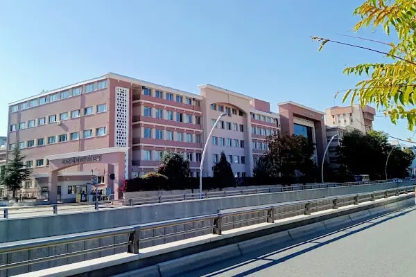 Gazi̇ Üni̇versi̇tesi̇ Mühendislik Fakültesi - Resim 1