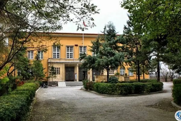 Atatürk Mesleki ve Teknik Anadolu Lisesi - Resim 2