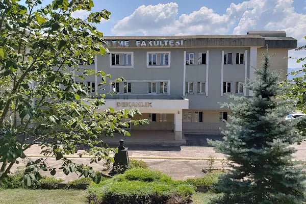 Sakarya Üniversitesi İşletme Fakültesi - Resim 5